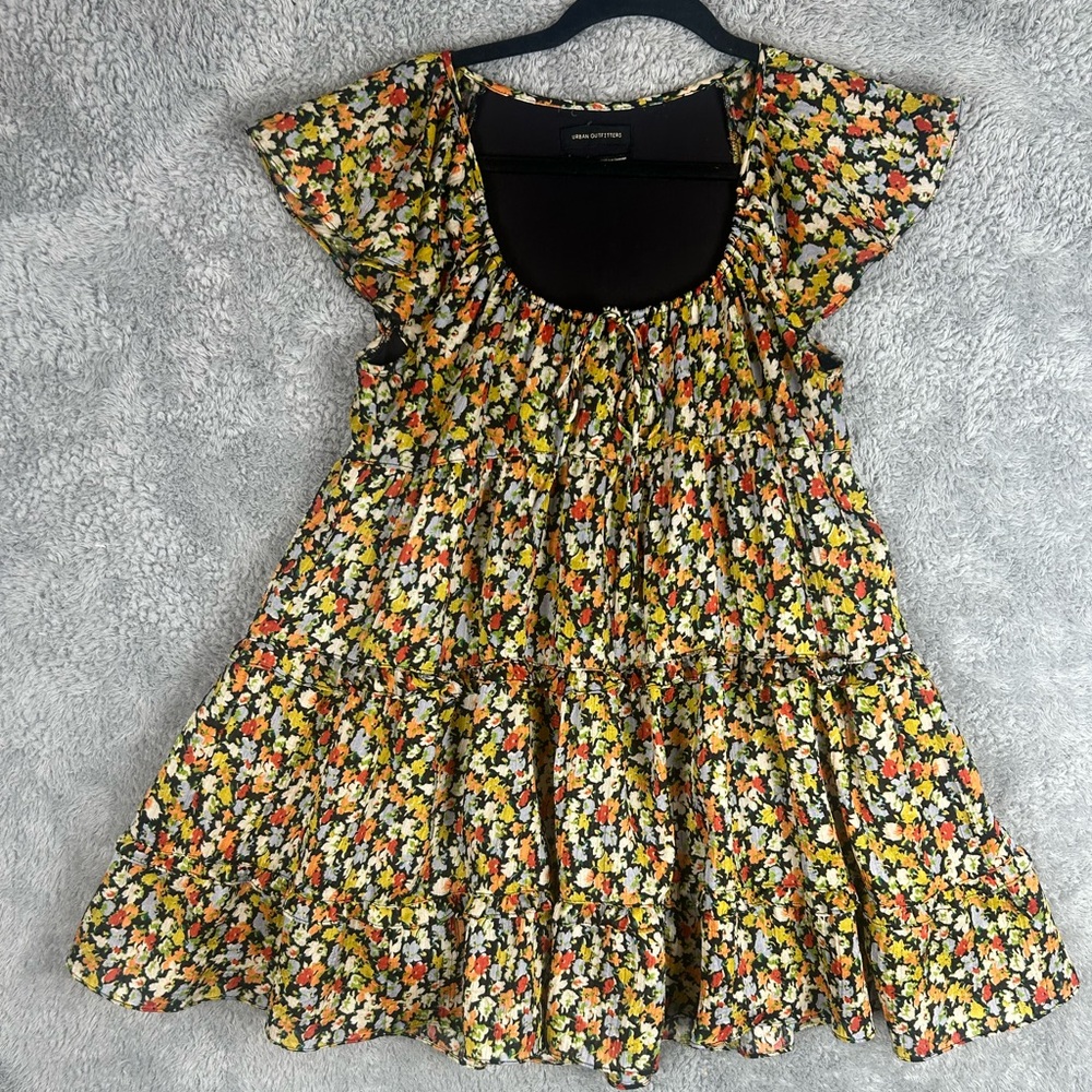 Nice!! Urban Outfitters Cap Sleeves Babydoll Floral Mini Dress Women’s, Size XS - Picture 3 of 14